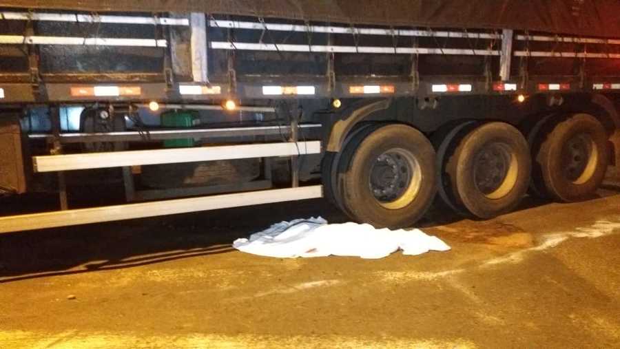 Criança de seis anos morre atropelada por carreta em cruzamento de avenida em Nova Andradina
