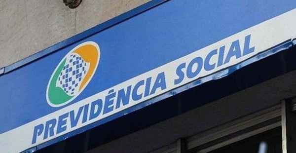 MP autoriza contratação de servidor aposentado para INSS