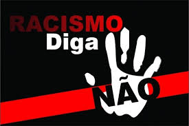 Mulher ganha R$ 15 mil após ouvir “eu sabia que não podia confiar em preto