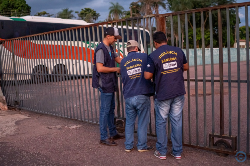 VISA atendeu 98 denúncias, lacrou rodoviária e conveniências em Coxim