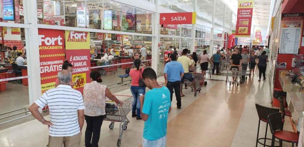 Fazer estoque de comida pode prejudicar reabastecimento nos mercados, diz Procon-MS