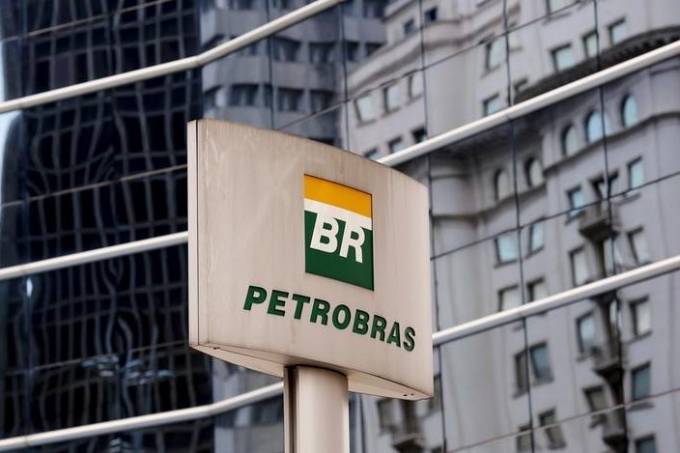 Petrobras fará importação adicional de gás a partir desta segunda