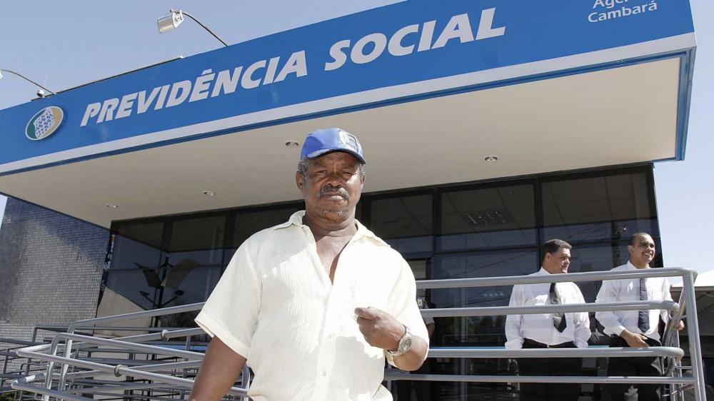 Trabalhador na fila do auxílio-doença do INSS receberá R$ 1.045