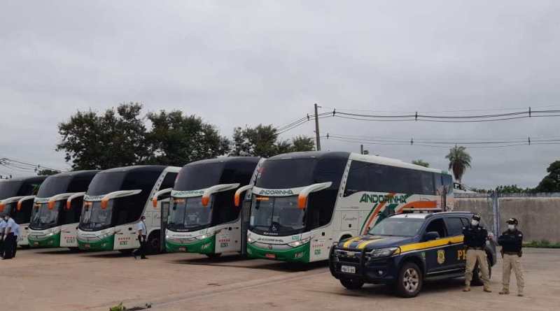 PRF realiza escolta no repatriamento de brasileiros vindos da Bolívia