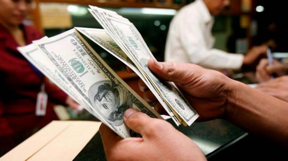 Brasil dobra para US$ 1 mil limite de compra no exterior