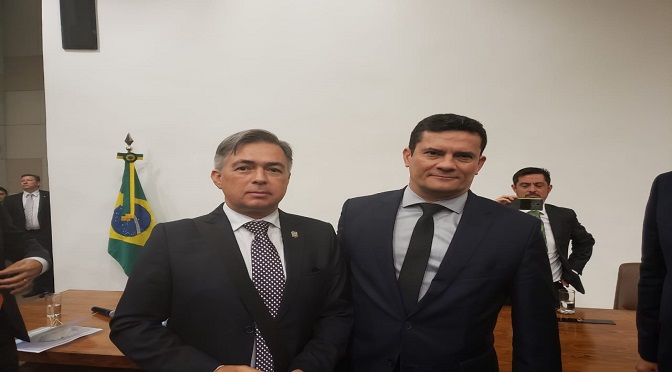 Em videoconferência com Moro, MS pede envio de EPIs para as forças de segurança