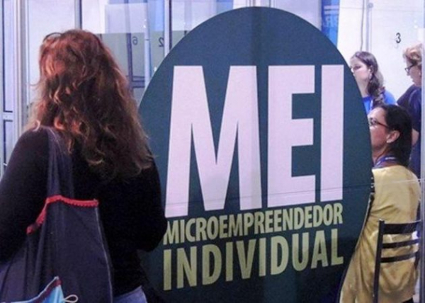 Simples Nacional propõe revogar exclusão de profissões do MEI