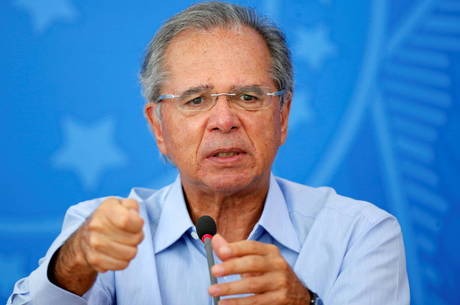 'Vamos surpreender o mundo', diz Guedes sobre retomada econômica