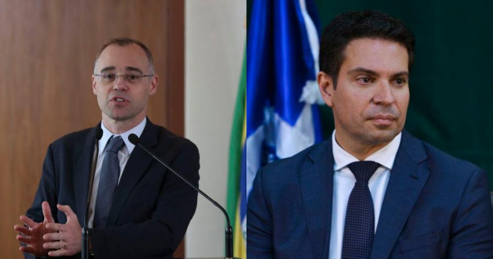 Bolsonaro nomeia André Mendonça para a Justiça e Ramagem para a PF