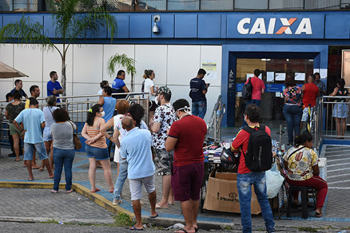 Onyx diz que filas da Caixa ocorrem por causa da ‘natureza’ dos brasileiros