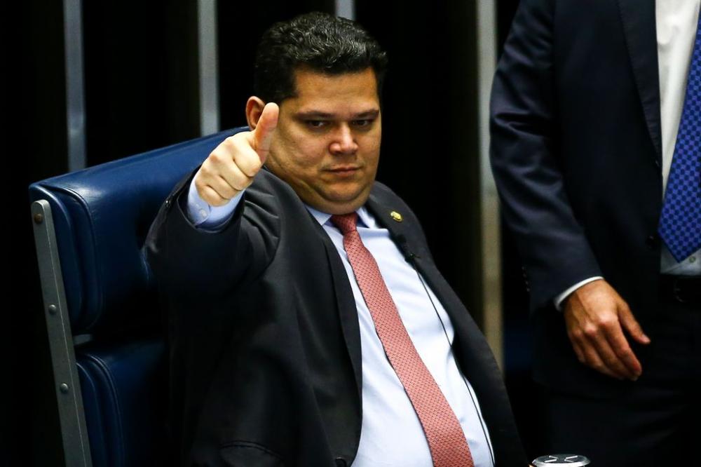 Senado aprova projeto de socorro aos Estados
