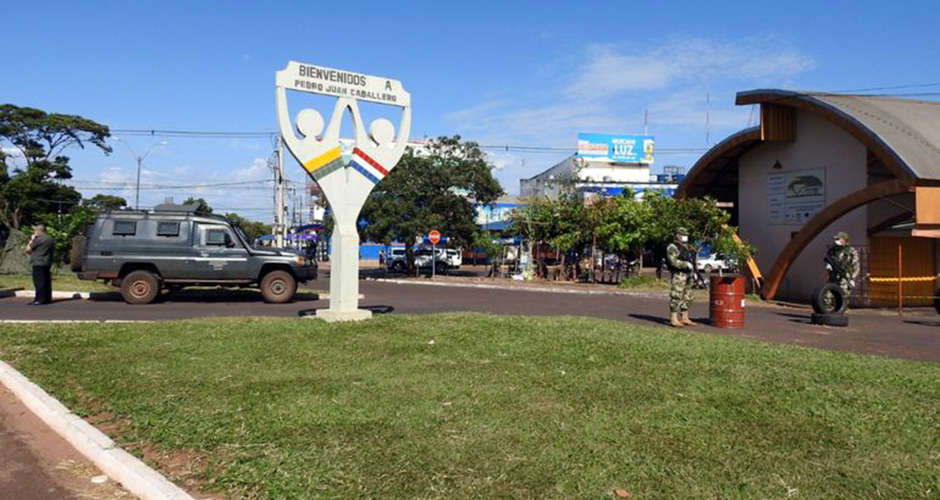 Paraguai rejeita pedido brasileiro e mantém fronteira fechada
