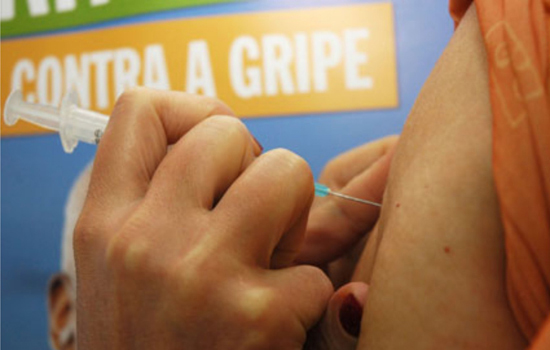 Terceira fase da vacinação contra gripe é adiada para 11 de maio