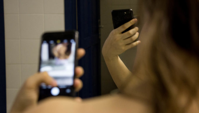 Adolescente procura a Delegacia após ter fotos íntimas vazadas em Rio Verde