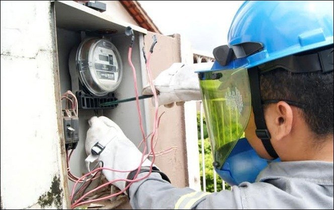 Aneel prorroga até julho proibição de corte de energia de consumidores inadimplentes