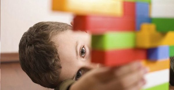 Senado aprova criação do Dia Nacional do Orgulho Autista