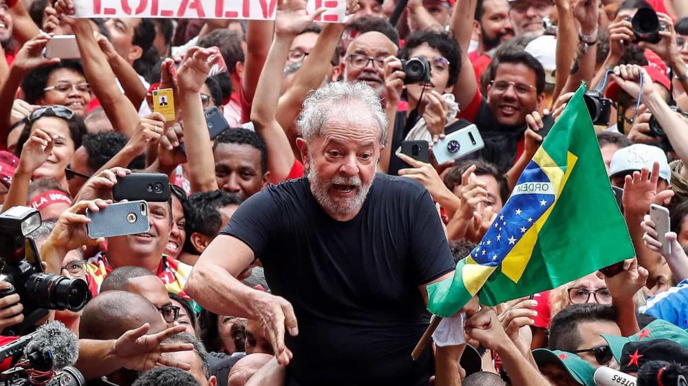 Lula promete voltar às ruas para reencontrar o povo em janeiro
