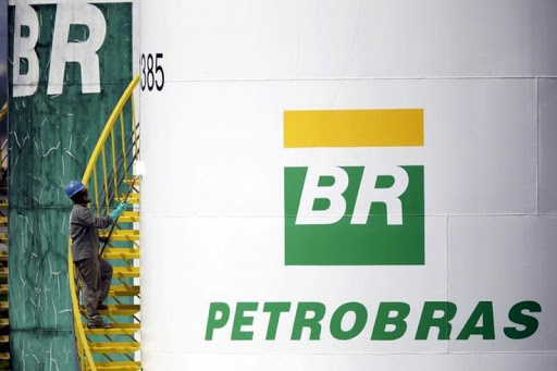 Petrobrás anuncia aumento de 5% na gasolina nas refinarias a partir desta quarta-feira (08)