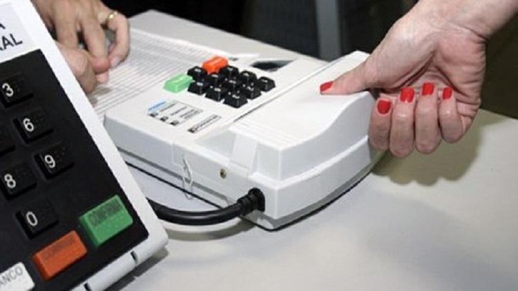 Barroso veta biometria nas eleições para evitar aglomeração e fila