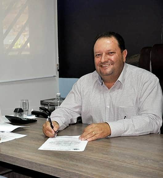 Prefeito de Alto Taquari - MT morre vítima da covid-19