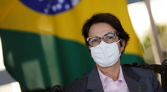 Ministra Tereza Cristina fará exame após encontro com Michelle Bolsonaro