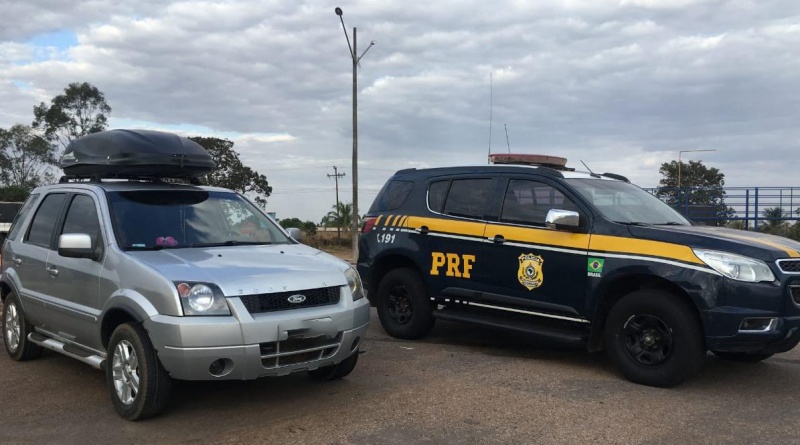 PRF recupera veiculo roubado e prende mulher por receptação em Coxim