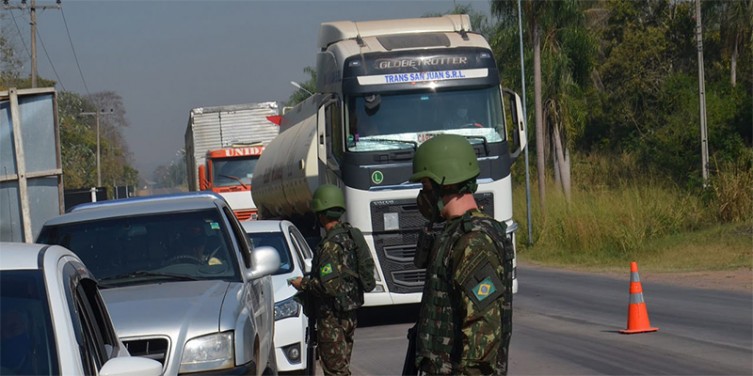Operação Covid-19 do Exército já deportou 740 estrangeiros e apreendeu 80,8 kg de drogas