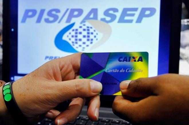Caixa paga hoje abono salarial para nascidos em agosto
