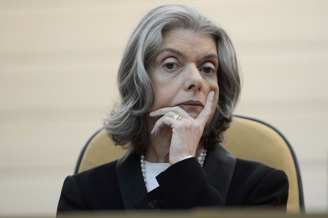 Cármen Lúcia dá prazo de 48 horas para BC justificar nota de R$ 200