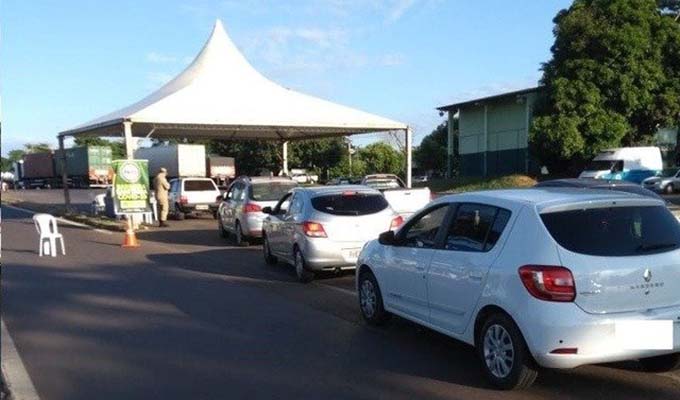 Governo encerra barreiras sanitárias e diz que focará nos municípios para conter avanço da Covid-19