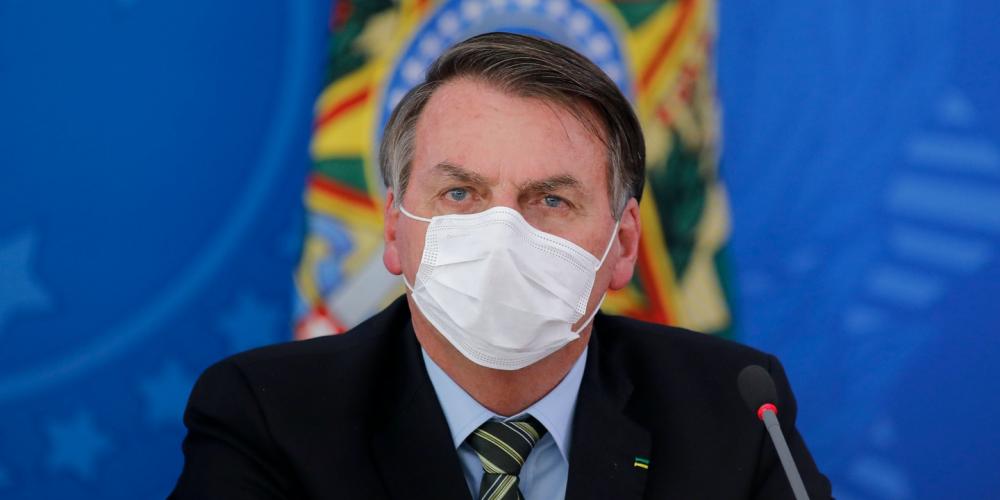 Bolsonaro anuncia reabertura de fronteiras terrestres entre Brasil e Paraguai