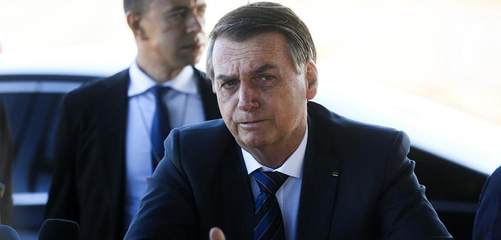 Não dá para ficar muito tempo mais com auxílio, diz Bolsonaro