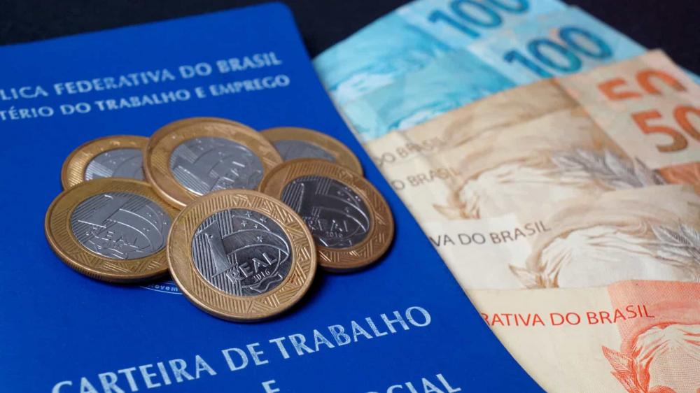 13º e férias de quem teve salário reduzido devem ser integrais, diz Economia