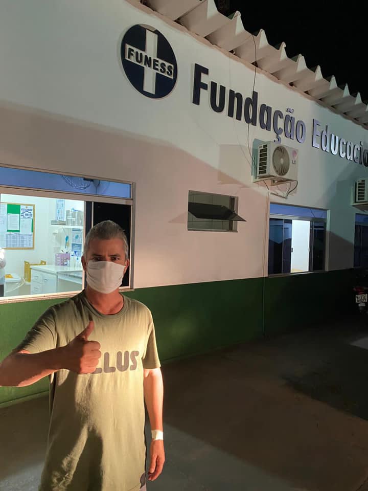 Prefeito Enelto Ramos recebe alta de hospital após ser internado com suspeita de Covid-19