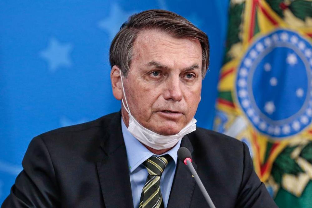 Será preciso assinar termo de responsabilidade para tomar vacina, diz Bolsonaro