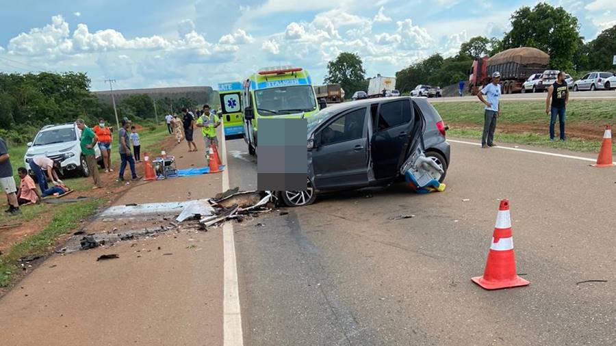 Moradores de Sonora morrem e bebê é arremessado de carro em acidente na BR-163, no MT