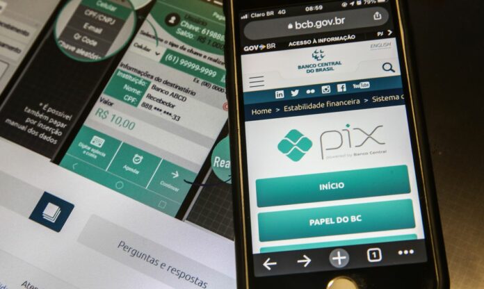 FGTS poderá ser recolhido com Pix a partir de janeiro