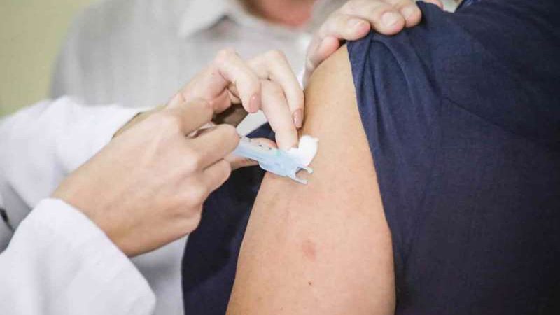 Aguardando doses, 28 cidades de MS estão sem vacina da Coronavac para completar imunização
