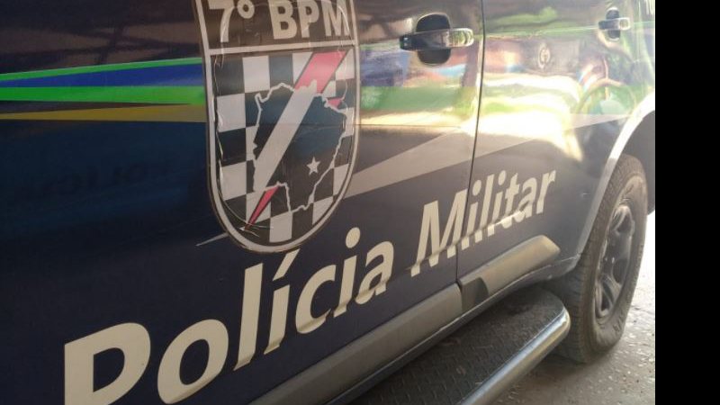 Com faca cravada na cabeça, comerciante apreende adolescente durante roubo