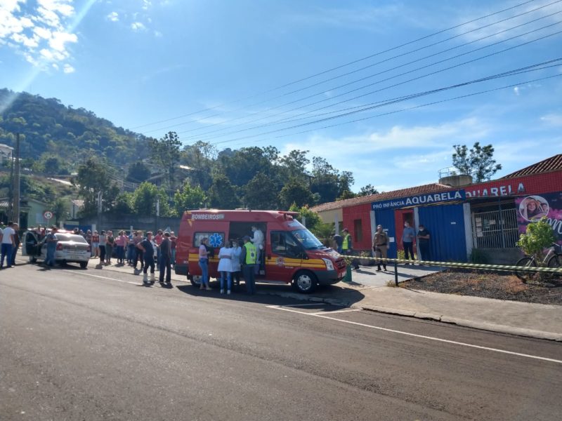 Jovem com facão invade creche e mata crianças e professoras em Saudades, Oeste de SC