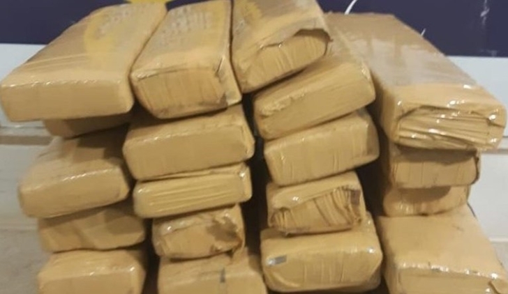 PRF apreende 23 kg de maconha com duas jovens em ônibus de viagem na BR-163 em São Gabriel do Oeste