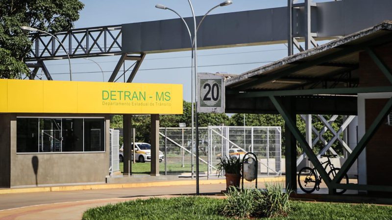 Detran-MS é alvo de operação 'Recurso Privilegiado' por fraudes no sistema de multas