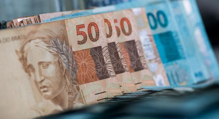 Congresso aprova Orçamento com salário mínimo de R$ 1.031 em 2020