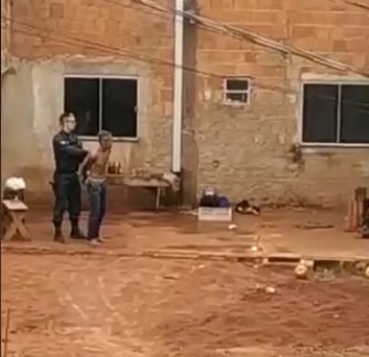 Contratado por R$ 1 mil para jogar drogas para dentro da Máxima é preso debaixo de cama