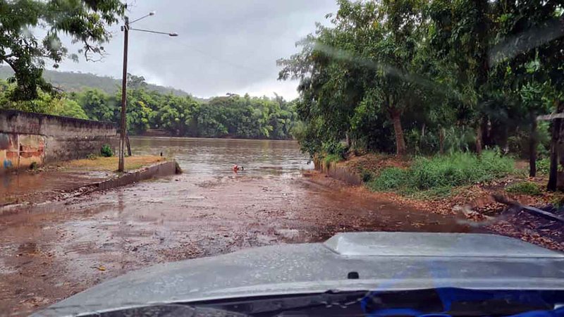 Coxim registra mais de 80mm de chuvas em 48 horas e nível do Rio Taquari começa a subir