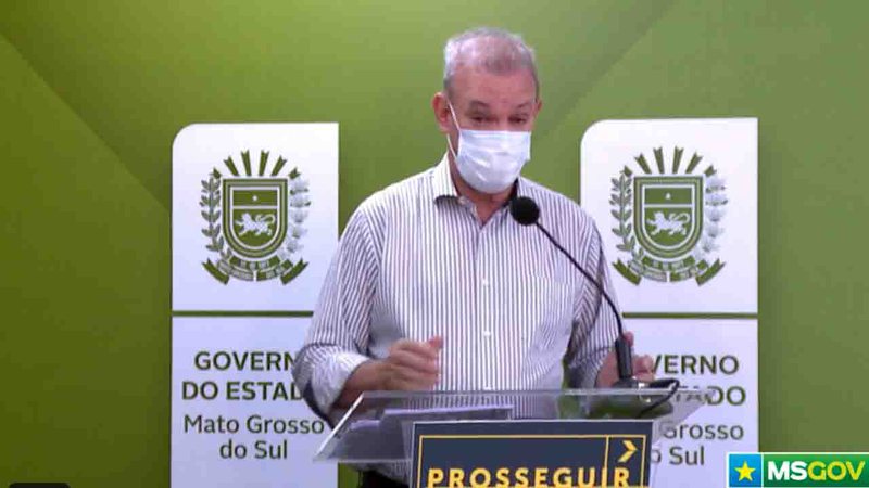 'População está pouco se lixando', diz secretário de saúde com MS líder em alta nos casos de covid