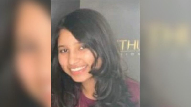 Com os pés machucados e sem comer por dois dias, adolescente é encontrada