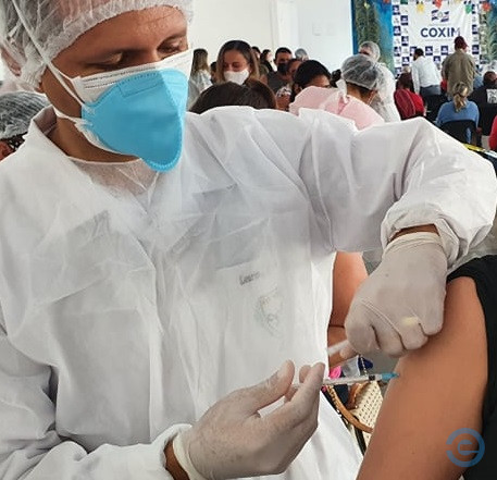 Coxim imuniza 621 pessoas durante ‘Vacinaço contra o Coronavírus’