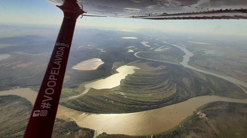 Criança de 4 anos é socorrida por aeronave dos Bombeiros no Pantanal