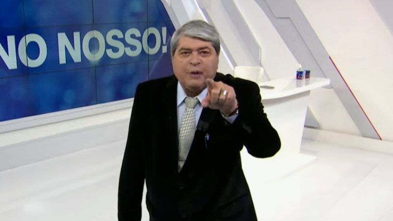 Datena confirma que será candidato do PSL à presidência e contra Bolsonaro: 'queria avisar'